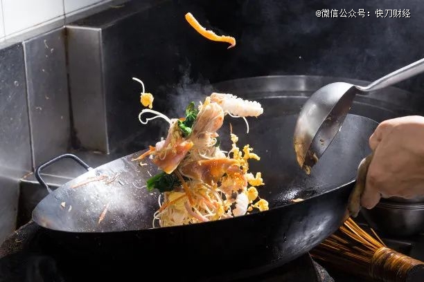 “噱头”再多的减脂餐，不如一碗家常菜