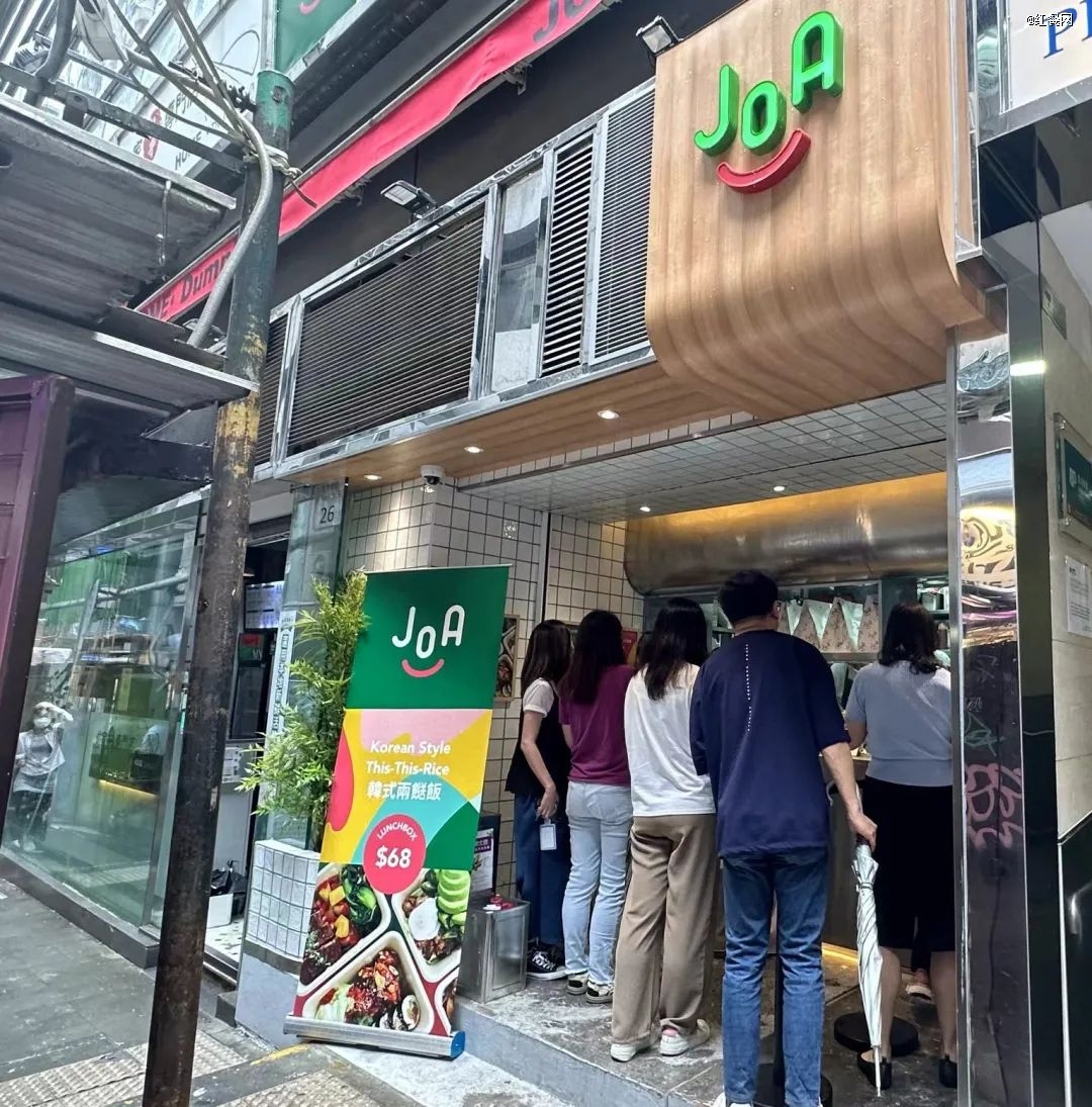 内地餐饮大撤离背后，这个品类正火遍香港