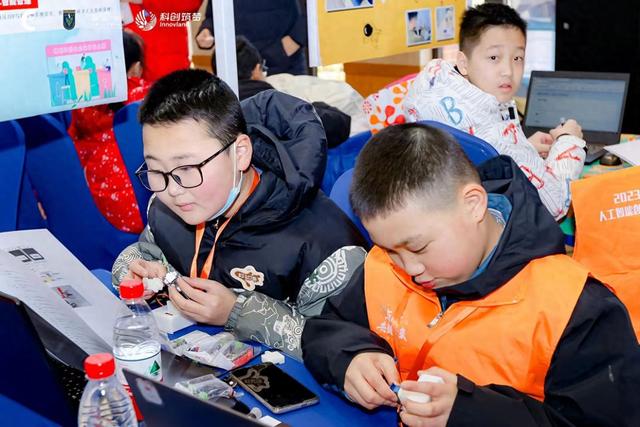 “ai时代原住民”如何看ai？感觉像解数学题，ai是一种思维方式