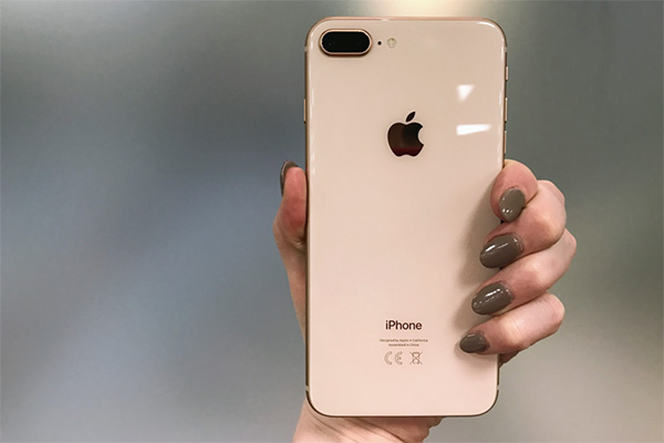 iphone 8 plus 64gb版本再次降价，这应该是年前不错的机会了