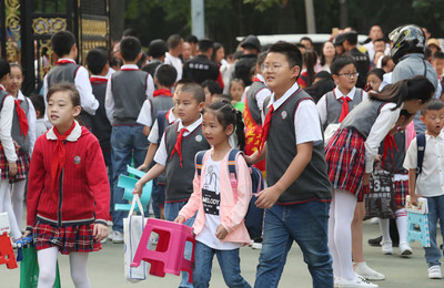 雨点儿教学设计及设计思路（《雨点儿》优秀教案）